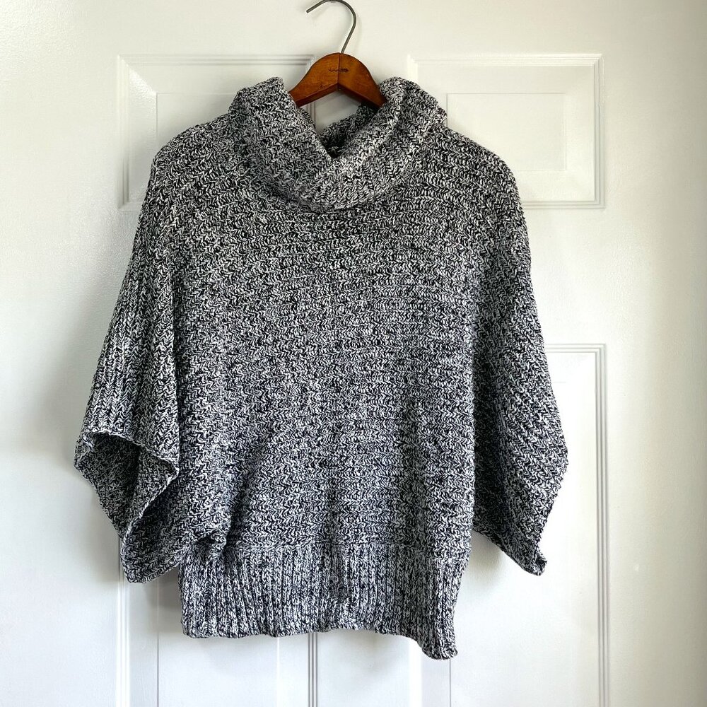 Crystal Kobe Black and White Speckle Cowl Turtleneck Bat Wing Sweater Size L
